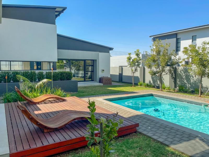 5 Bedroom Property for Sale in Midstream Estate Gauteng