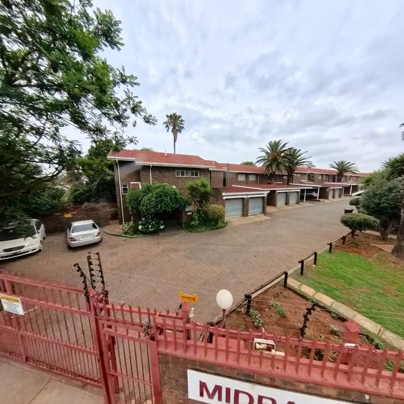 3 Bedroom Property for Sale in Clayville East Gauteng