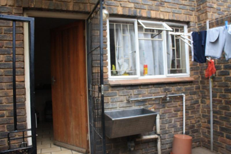 3 Bedroom Property for Sale in Clayville East Gauteng