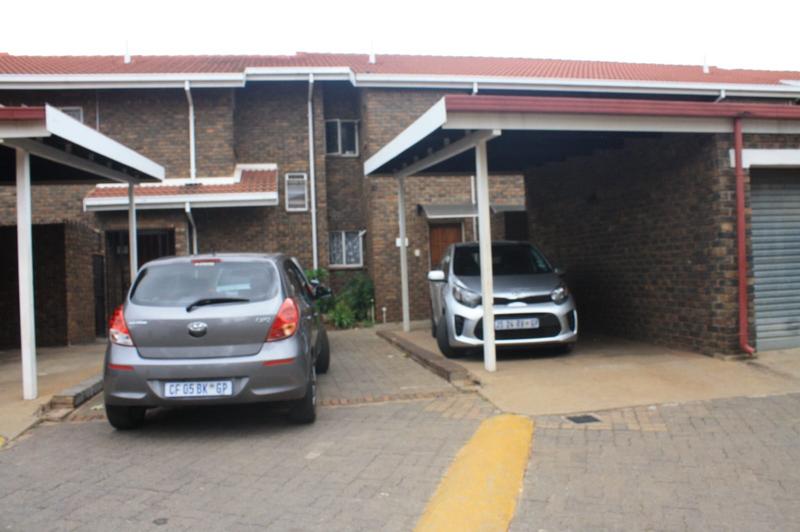 3 Bedroom Property for Sale in Clayville East Gauteng