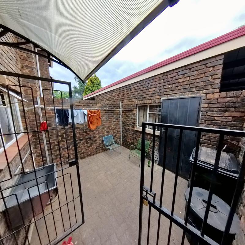 3 Bedroom Property for Sale in Clayville East Gauteng