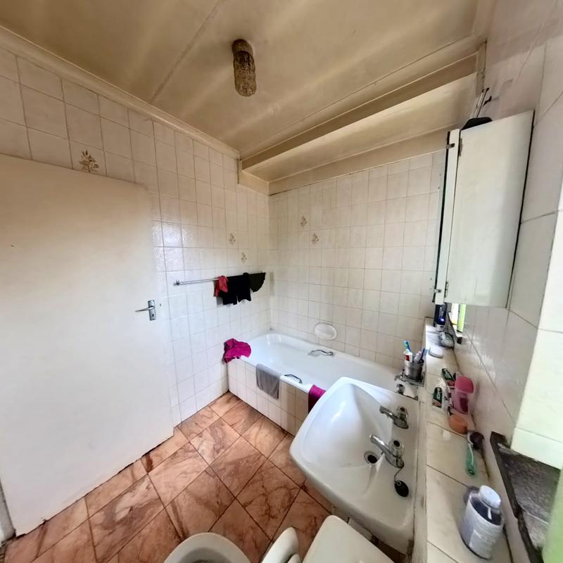 3 Bedroom Property for Sale in Clayville East Gauteng