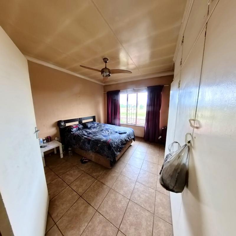 3 Bedroom Property for Sale in Clayville East Gauteng