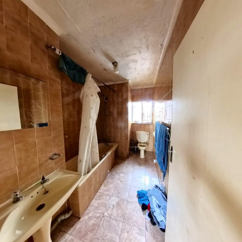 3 Bedroom Property for Sale in Clayville East Gauteng