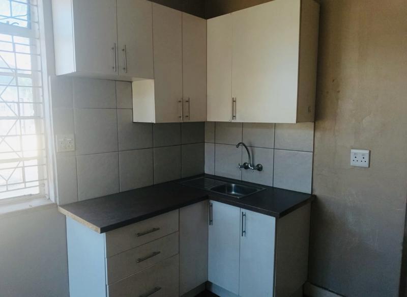 1 Bedroom Property for Sale in Bezuidenhout Valley Gauteng