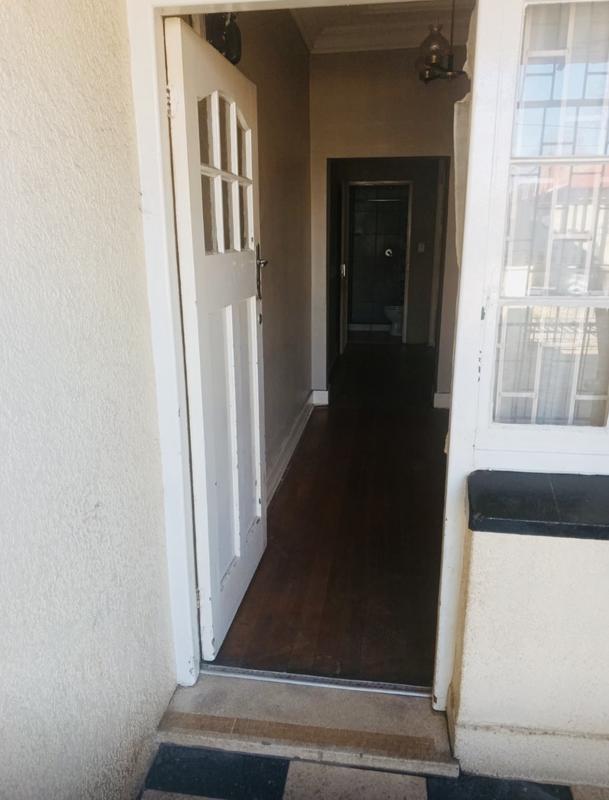 1 Bedroom Property for Sale in Bezuidenhout Valley Gauteng