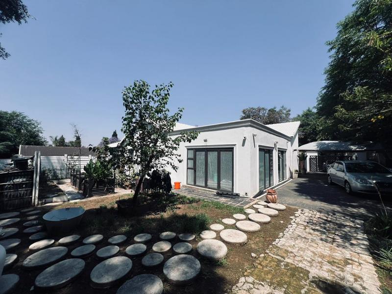 4 Bedroom Property for Sale in Bloubosrand Gauteng