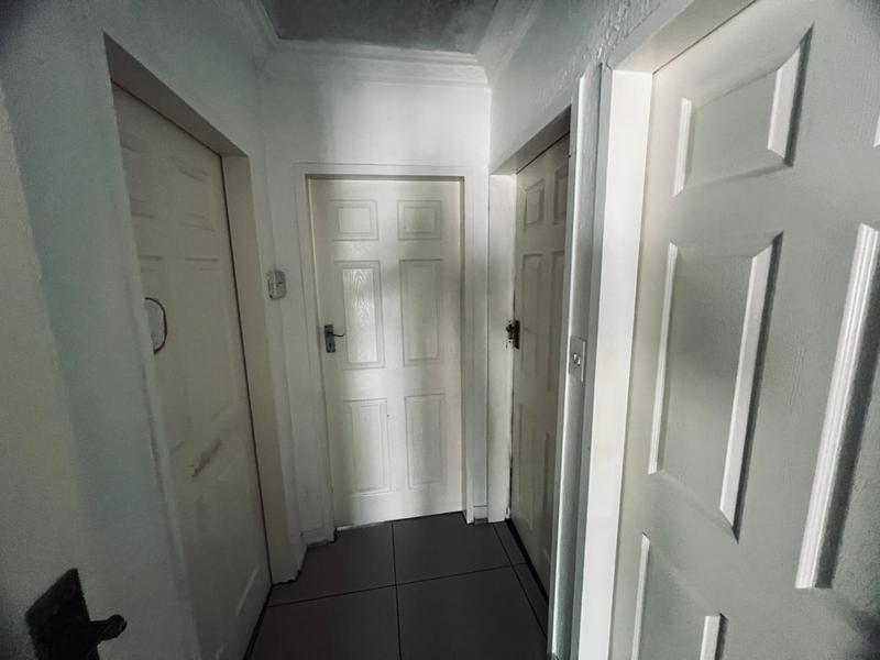 4 Bedroom Property for Sale in Bloubosrand Gauteng