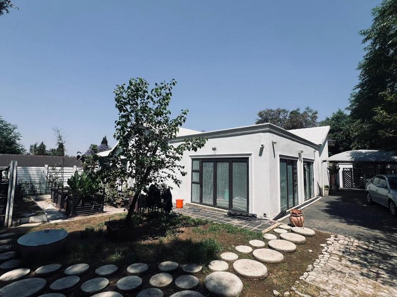 4 Bedroom Property for Sale in Bloubosrand Gauteng