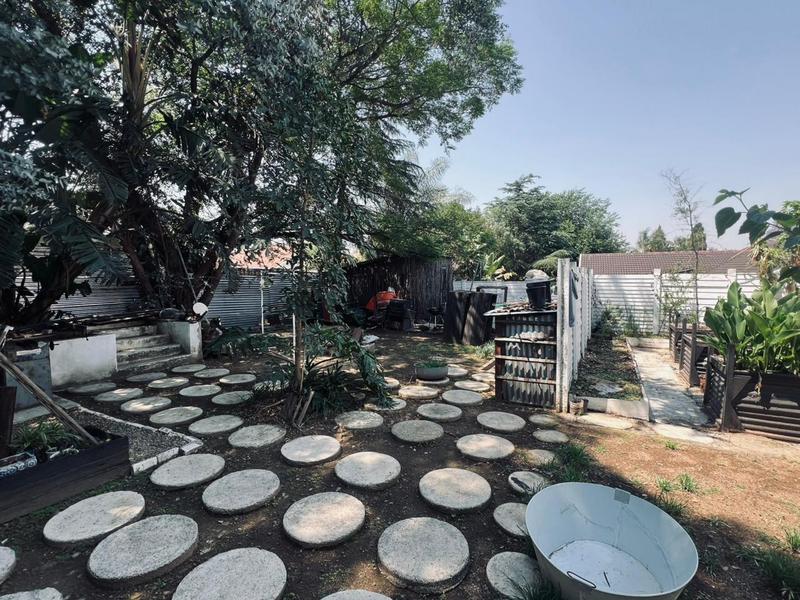 4 Bedroom Property for Sale in Bloubosrand Gauteng