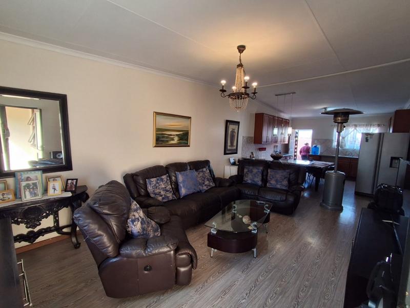 3 Bedroom Property for Sale in Liefde en Vrede Gauteng