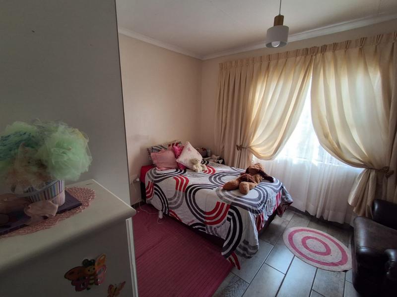 3 Bedroom Property for Sale in Liefde en Vrede Gauteng
