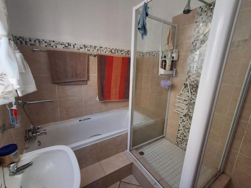 3 Bedroom Property for Sale in Liefde en Vrede Gauteng