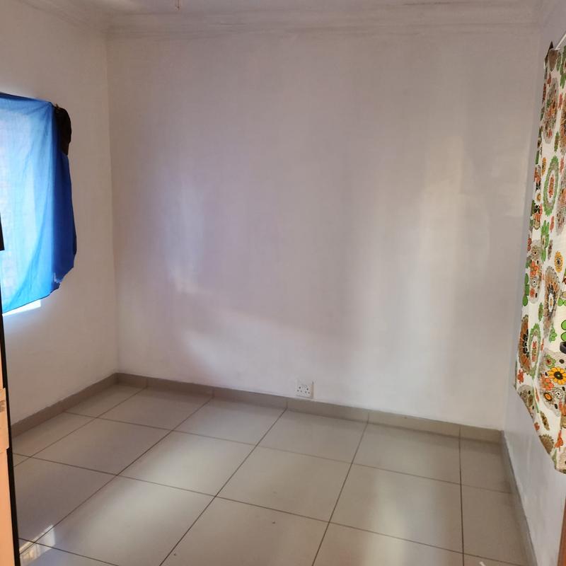 To Let 1 Bedroom Property for Rent in Laudium Gauteng