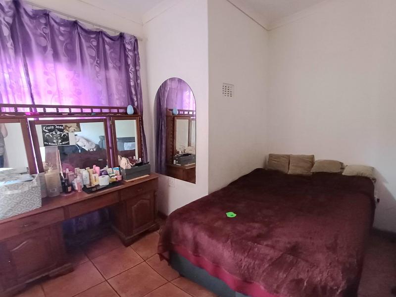 4 Bedroom Property for Sale in Laudium Gauteng