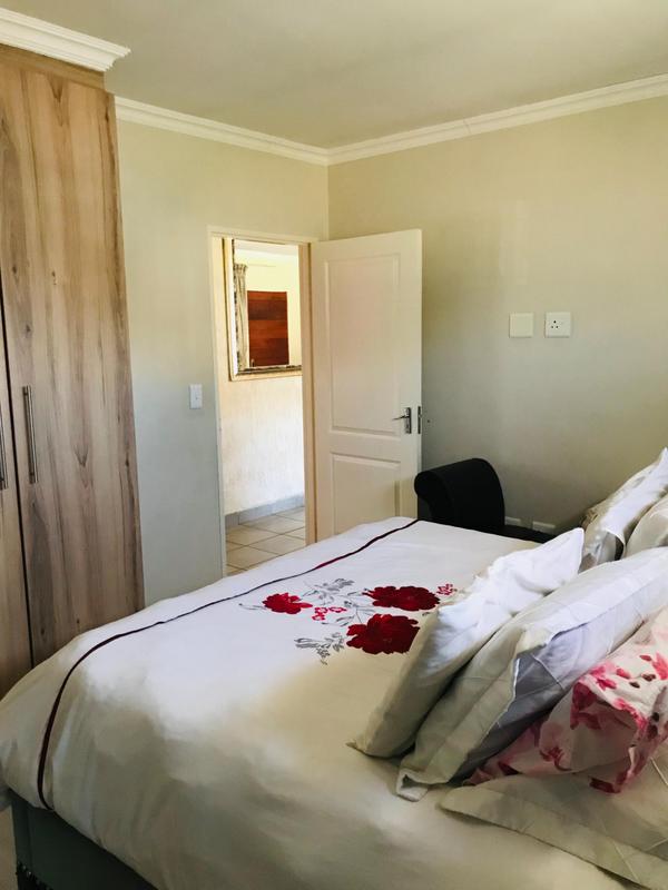 2 Bedroom Property for Sale in Sonneveld Gauteng