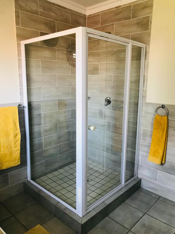 2 Bedroom Property for Sale in Sonneveld Gauteng