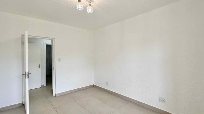 1 Bedroom Property for Sale in Morningside Gauteng