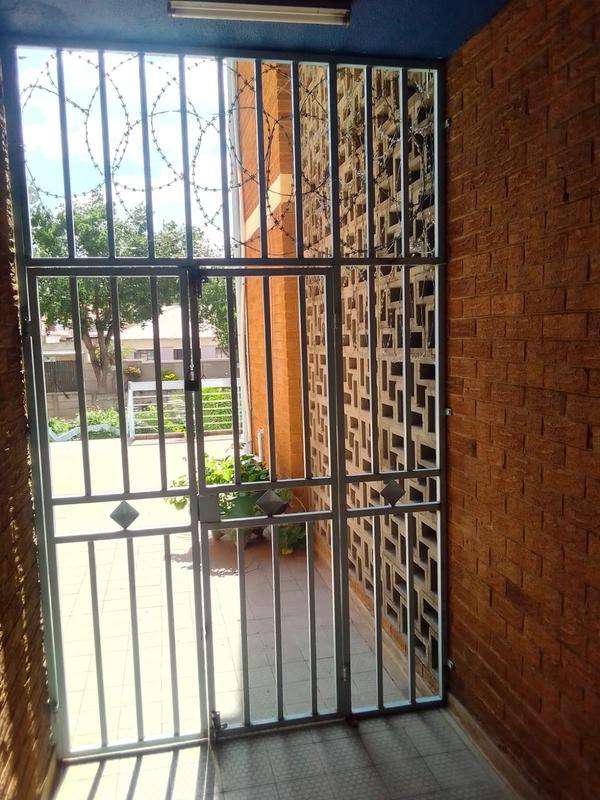 3 Bedroom Property for Sale in Rosettenville Gauteng