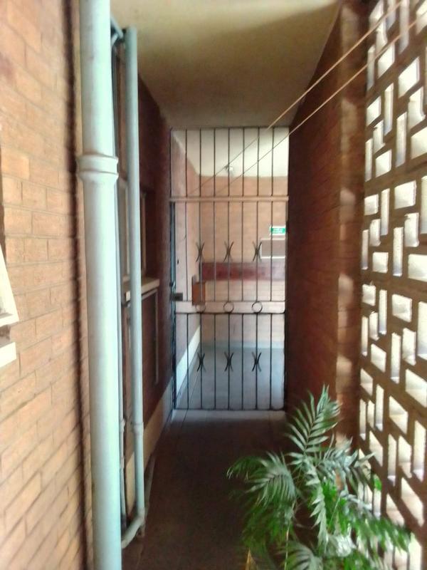 3 Bedroom Property for Sale in Rosettenville Gauteng