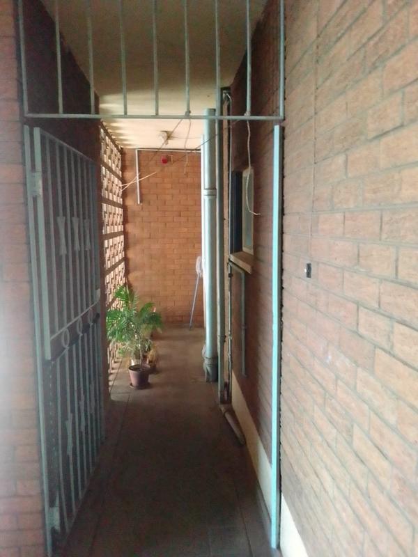 3 Bedroom Property for Sale in Rosettenville Gauteng
