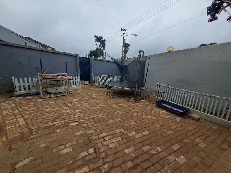 To Let 3 Bedroom Property for Rent in Primrose Gauteng