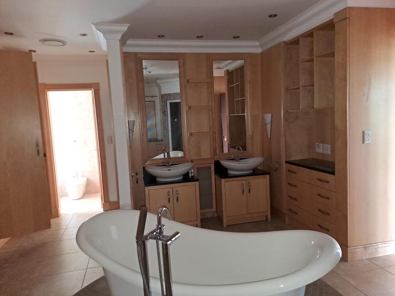 7 Bedroom Property for Sale in Bedfordview Gauteng