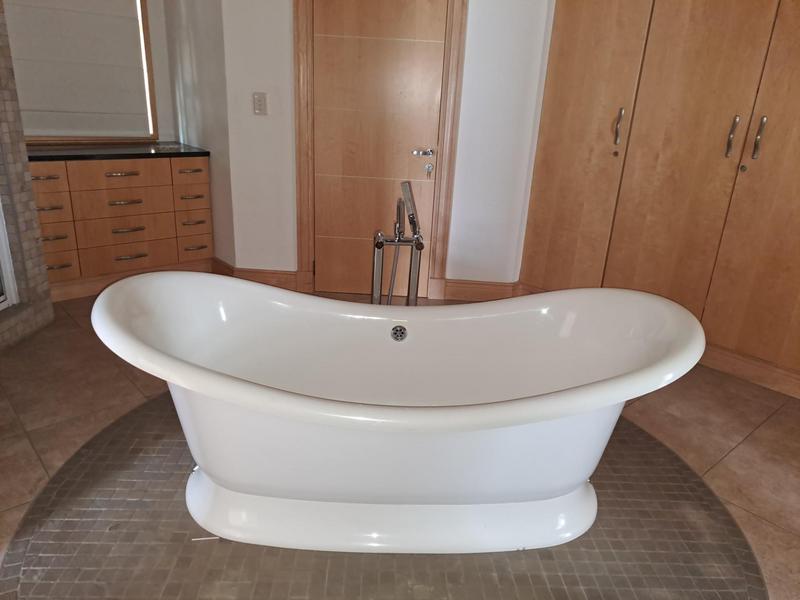 7 Bedroom Property for Sale in Bedfordview Gauteng