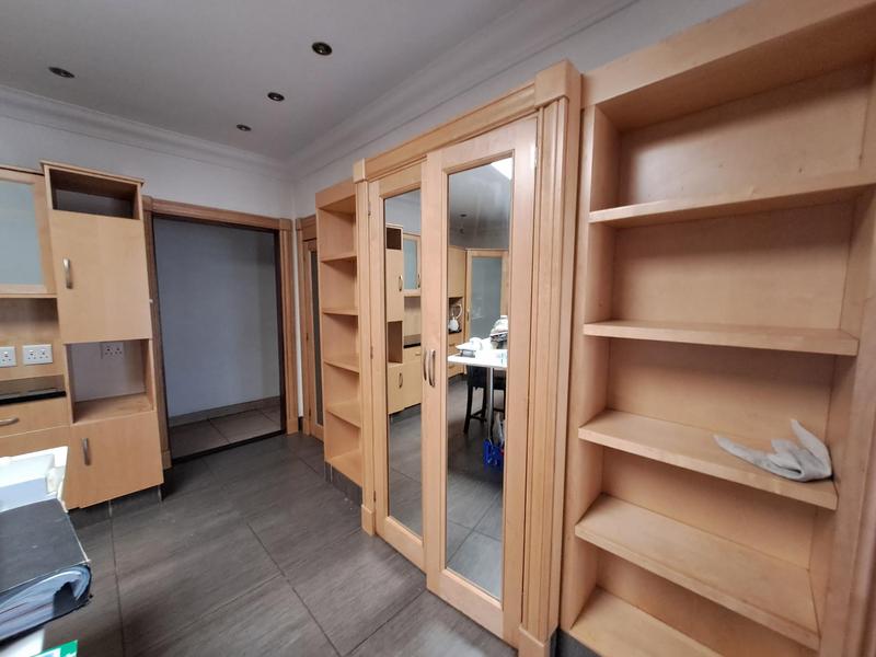 7 Bedroom Property for Sale in Bedfordview Gauteng