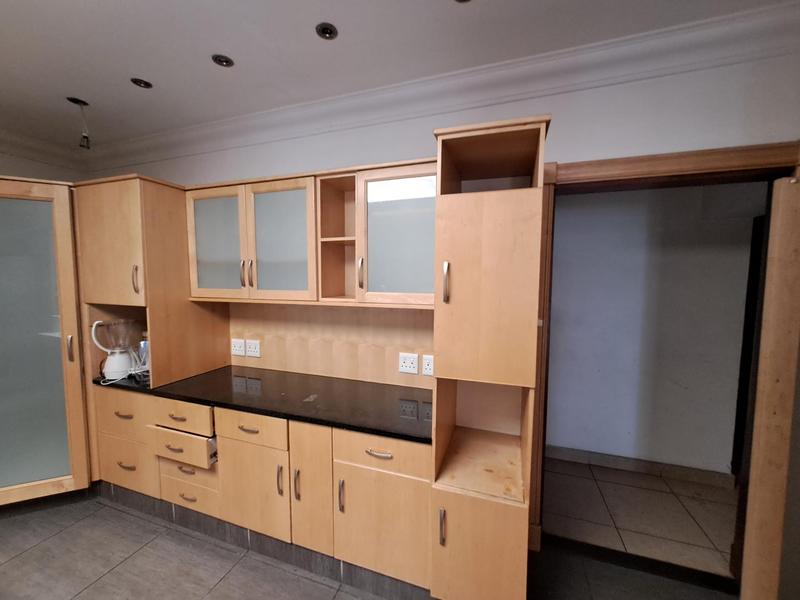 7 Bedroom Property for Sale in Bedfordview Gauteng