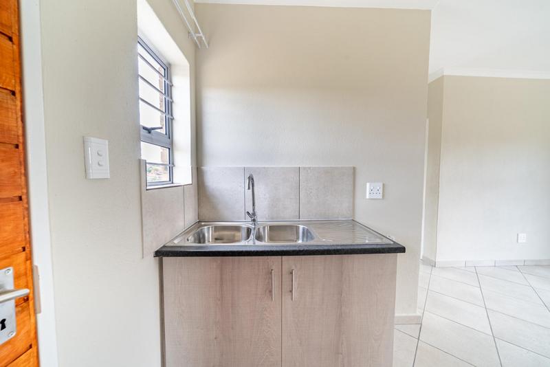 2 Bedroom Property for Sale in Lenasia South Gauteng