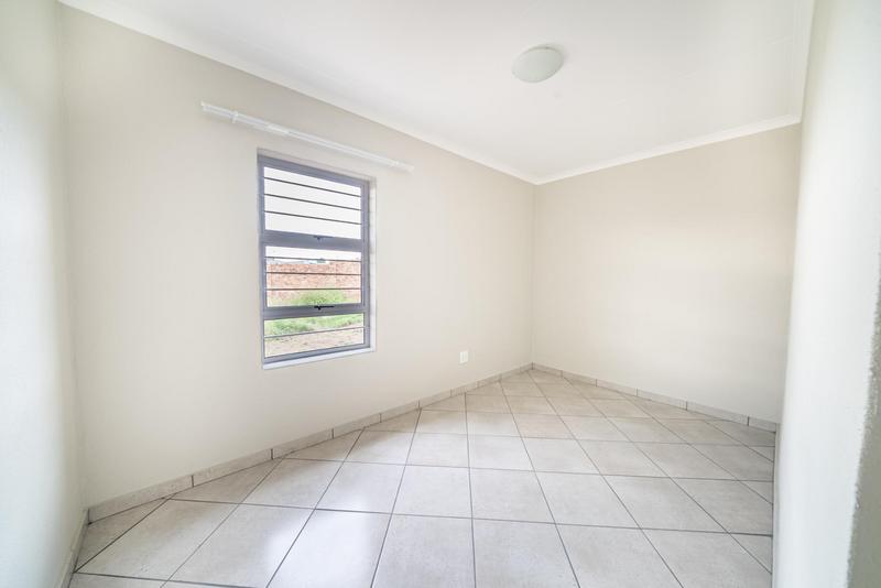 2 Bedroom Property for Sale in Lenasia South Gauteng