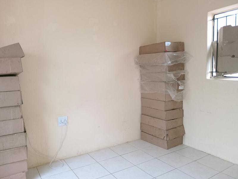 4 Bedroom Property for Sale in Protea Glen Gauteng