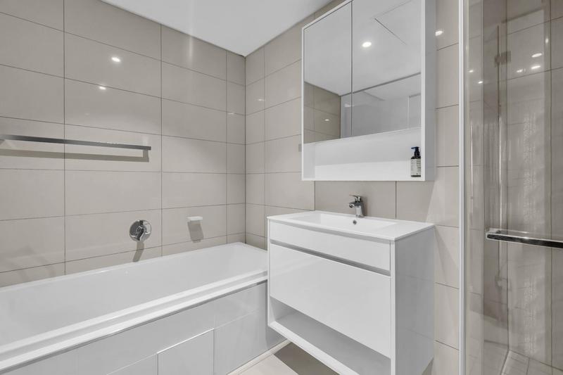 To Let 2 Bedroom Property for Rent in Rosebank Gauteng