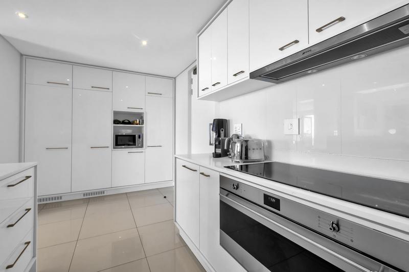 To Let 2 Bedroom Property for Rent in Rosebank Gauteng