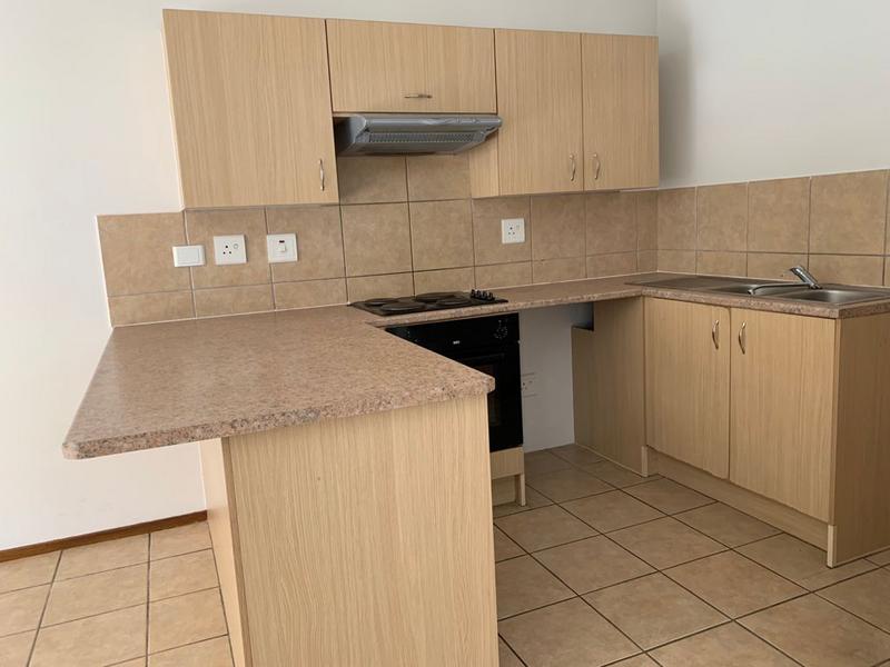 To Let 2 Bedroom Property for Rent in North Riding Gauteng