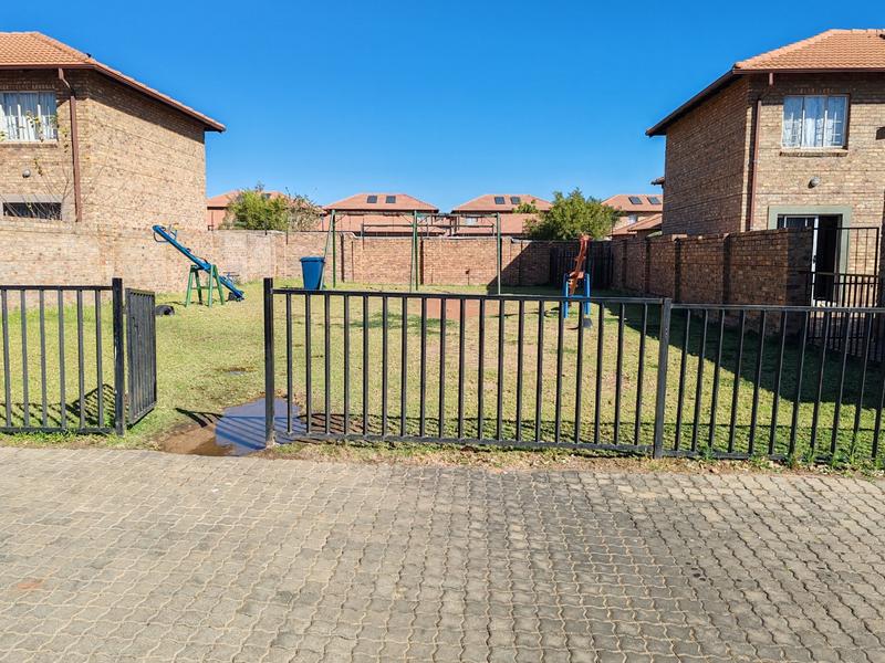 3 Bedroom Property for Sale in Annlin Gauteng