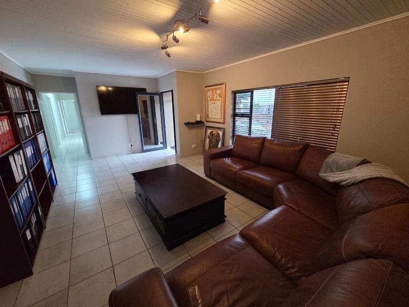 4 Bedroom Property for Sale in Magalieskruin Gauteng