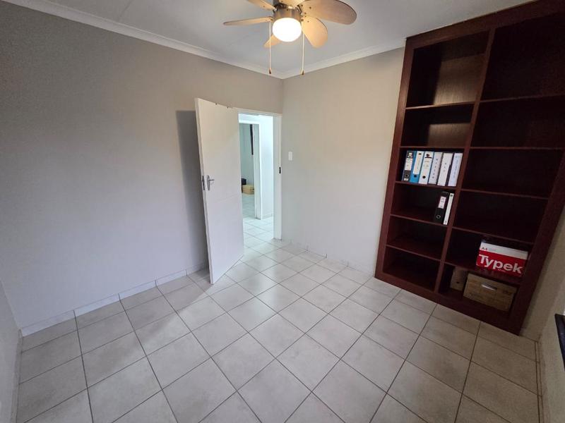 4 Bedroom Property for Sale in Magalieskruin Gauteng