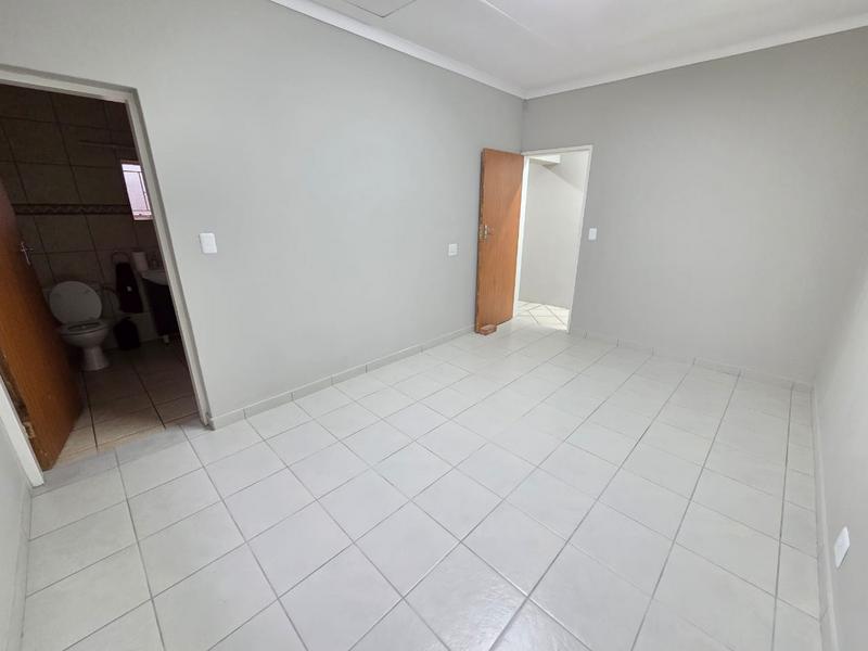 4 Bedroom Property for Sale in Magalieskruin Gauteng