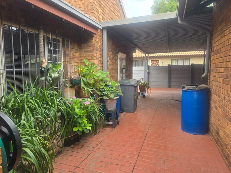 4 Bedroom Property for Sale in Montana Gauteng