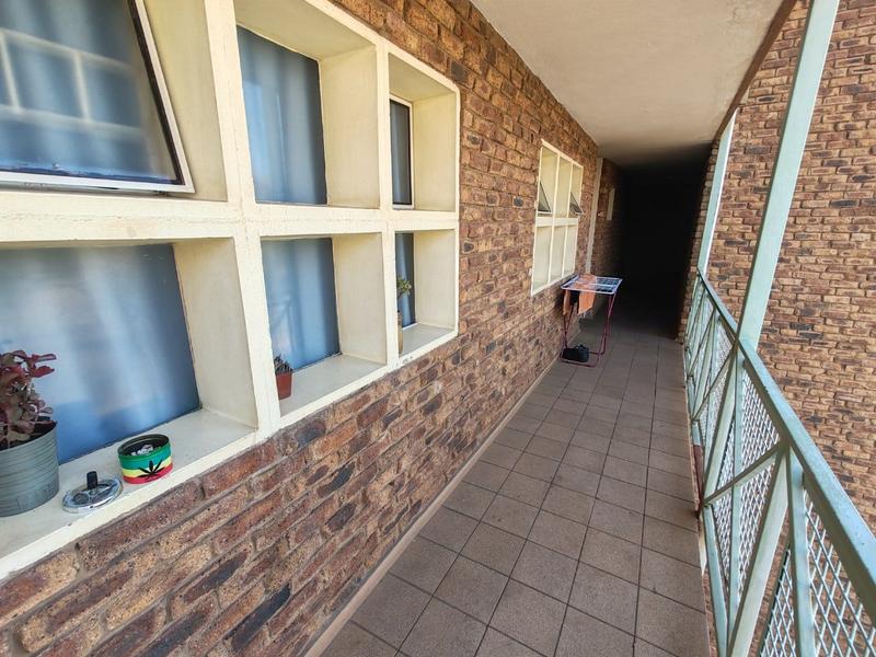 2 Bedroom Property for Sale in Pretoria North Gauteng