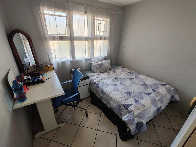 2 Bedroom Property for Sale in Pretoria North Gauteng