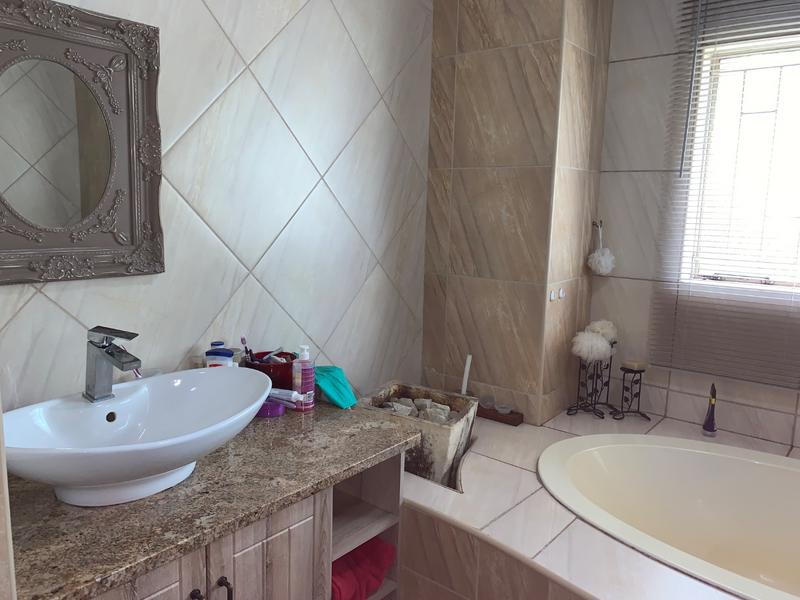 To Let 3 Bedroom Property for Rent in Vanderbijlpark SE 3 Gauteng