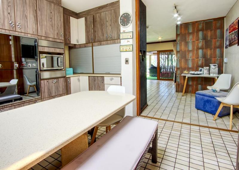 5 Bedroom Property for Sale in Victory Park Gauteng