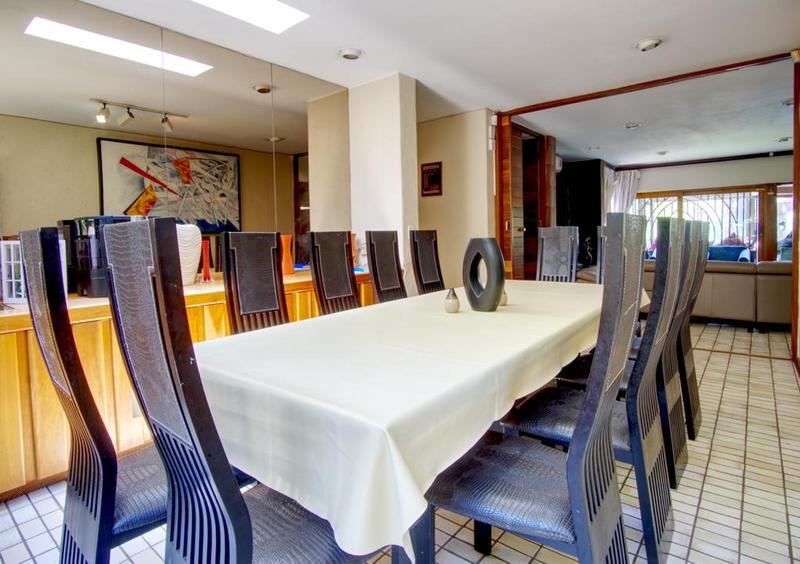 5 Bedroom Property for Sale in Victory Park Gauteng