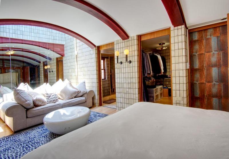 5 Bedroom Property for Sale in Victory Park Gauteng