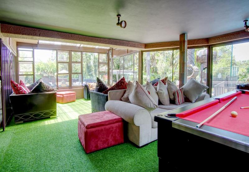 5 Bedroom Property for Sale in Victory Park Gauteng