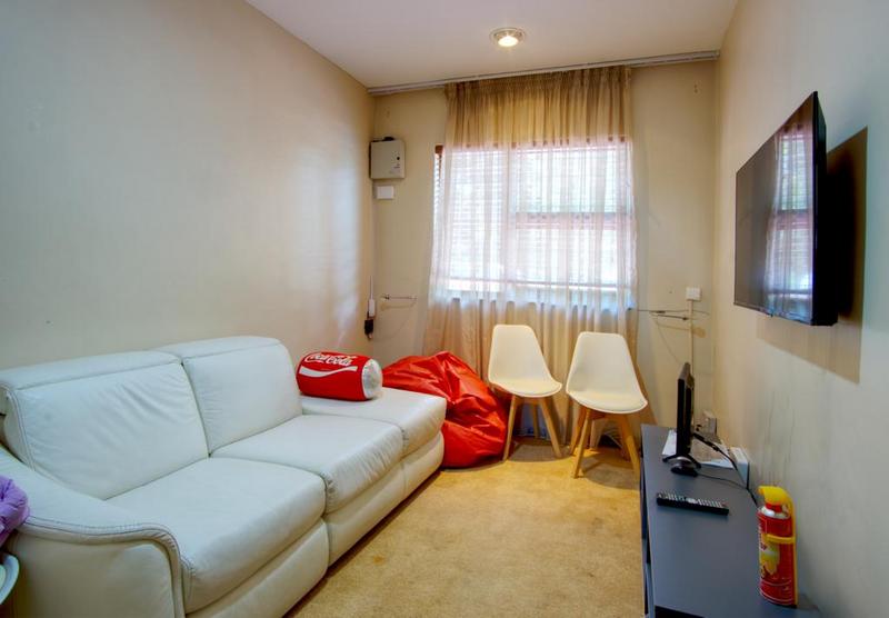 5 Bedroom Property for Sale in Victory Park Gauteng