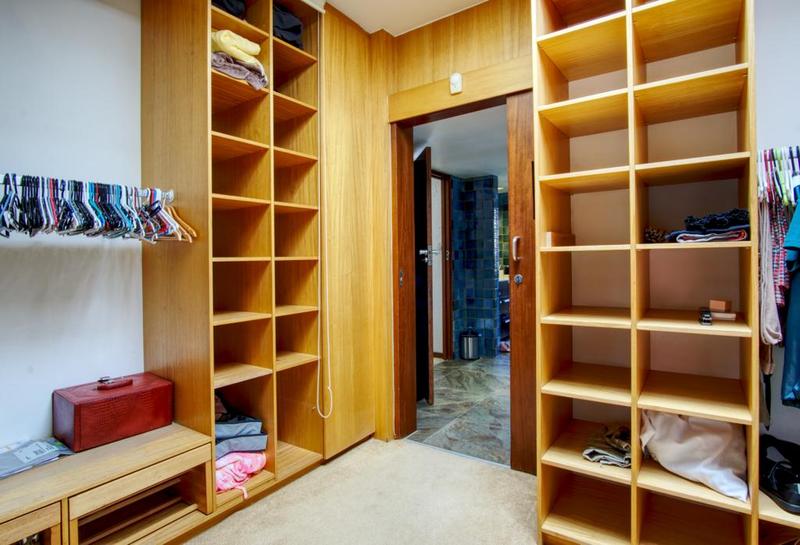 5 Bedroom Property for Sale in Victory Park Gauteng